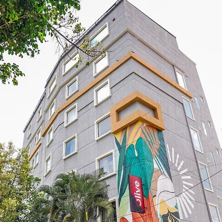 Olive Hotel Indiranagar By Embassy Group Bangalore Exterior foto